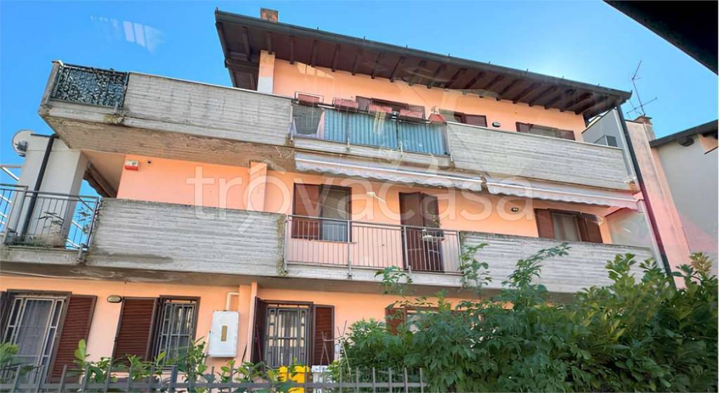 appartamento in vendita a Carbonara al Ticino