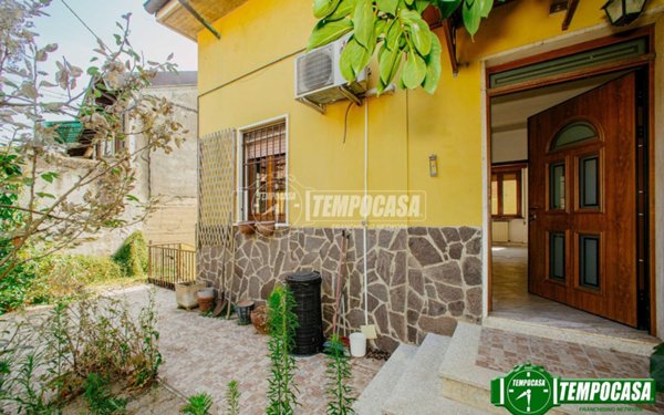 casa indipendente in vendita a Carbonara al Ticino