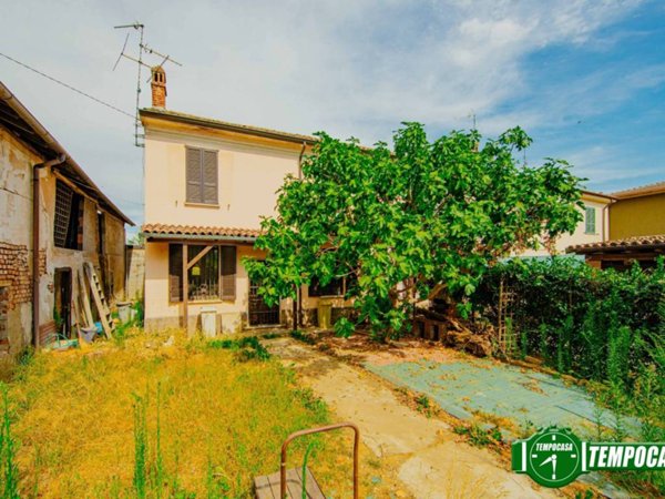 casa indipendente in vendita a Carbonara al Ticino