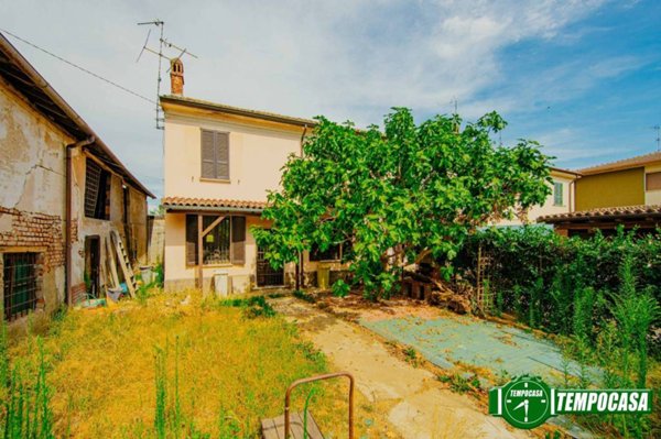 casa indipendente in vendita a Carbonara al Ticino