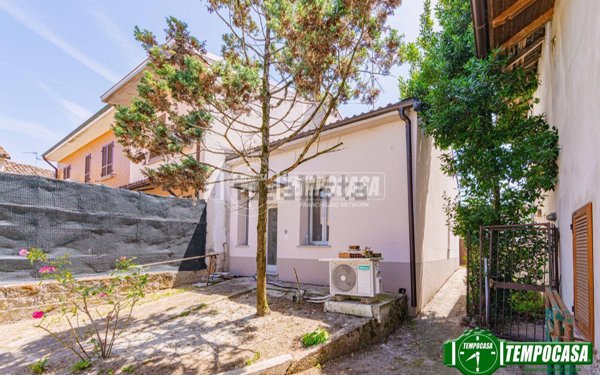casa indipendente in vendita a Carbonara al Ticino