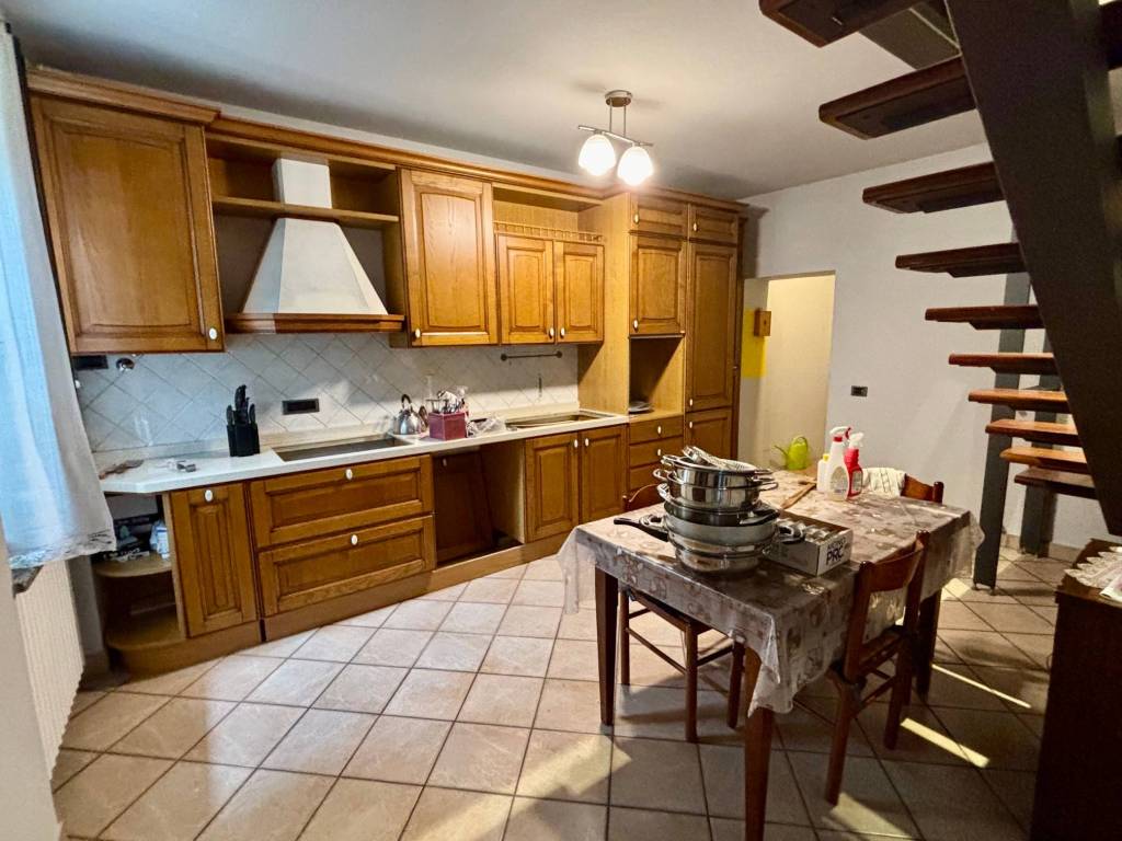casa indipendente in vendita a Carbonara al Ticino