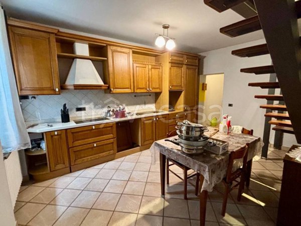 casa indipendente in vendita a Carbonara al Ticino