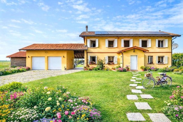 casa indipendente in vendita a Casanova Lonati in zona Candiana