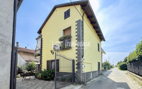 casa indipendente in vendita a La Loggia