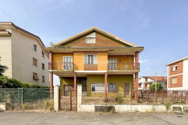 casa indipendente in vendita a La Loggia