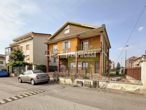 casa indipendente in vendita a La Loggia