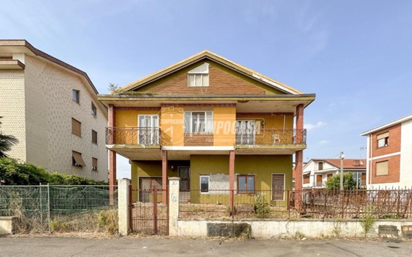 casa indipendente in vendita a La Loggia