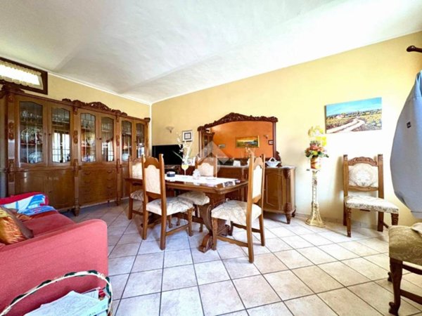 casa indipendente in vendita a La Loggia
