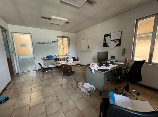 capannone in vendita a La Loggia