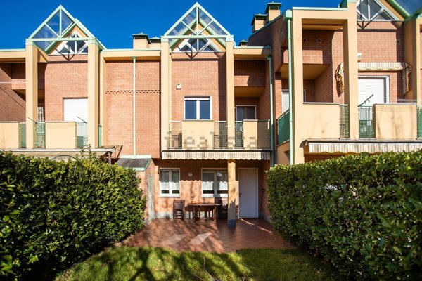 casa indipendente in vendita a La Loggia