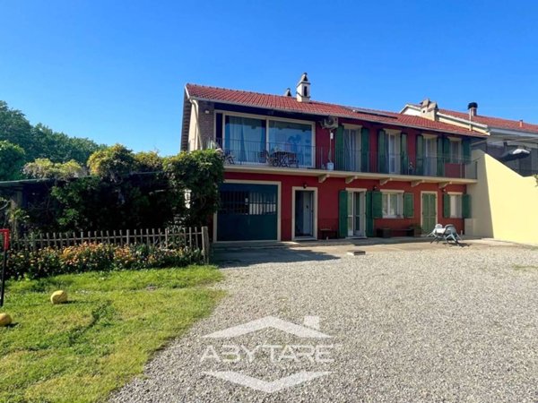 casale in vendita a La Loggia