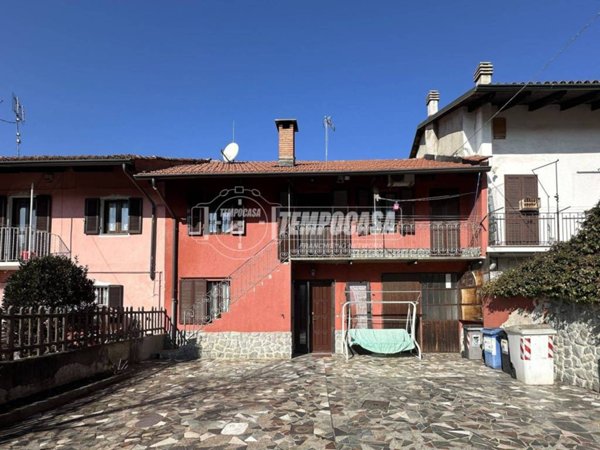 casa indipendente in vendita a La Loggia