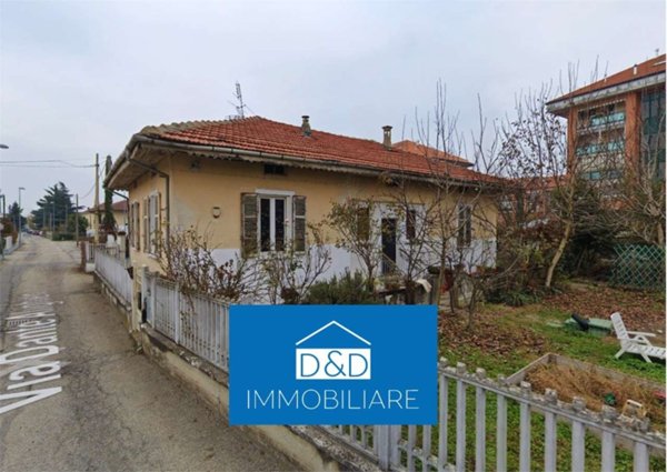 casa indipendente in vendita a La Loggia