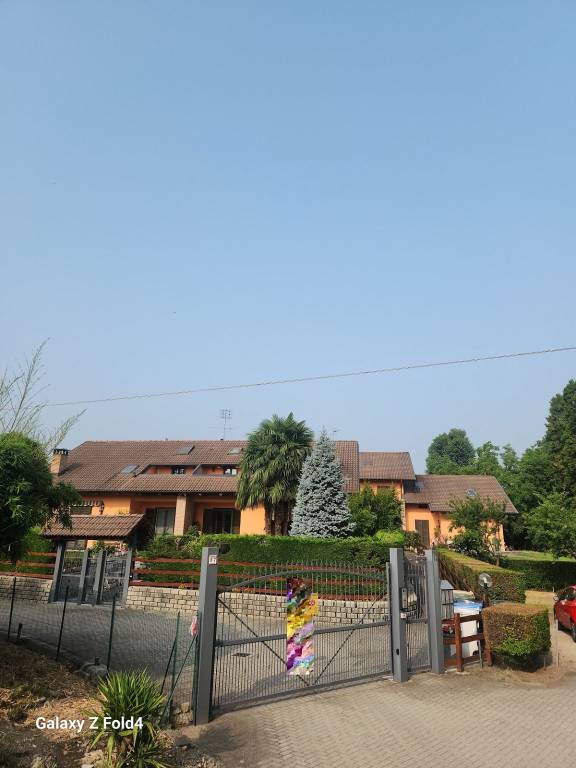 casa indipendente in vendita a La Loggia