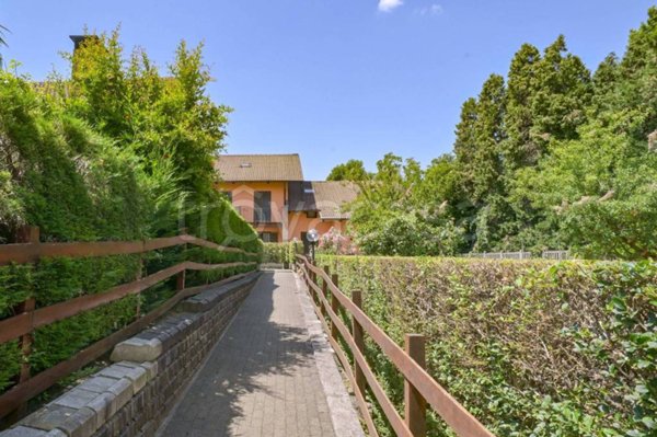 casa indipendente in vendita a La Loggia