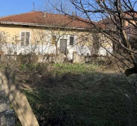 casa indipendente in vendita a La Loggia