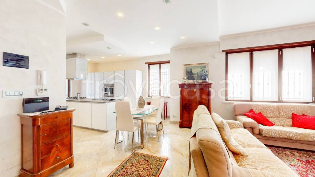 casa indipendente in vendita a La Loggia