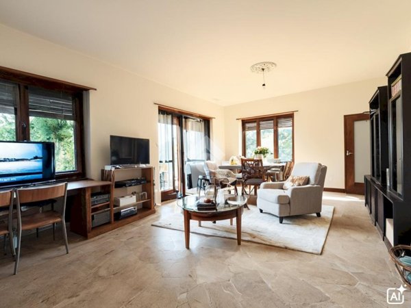 casa indipendente in vendita a La Loggia
