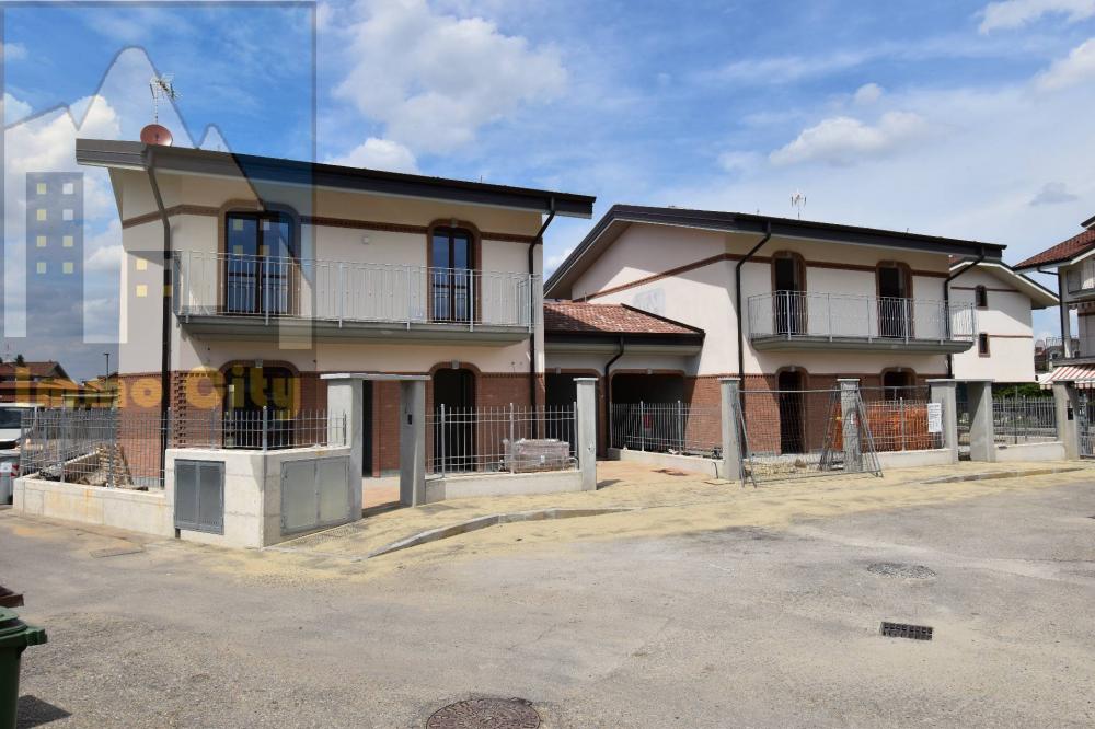 casa indipendente in vendita a La Loggia