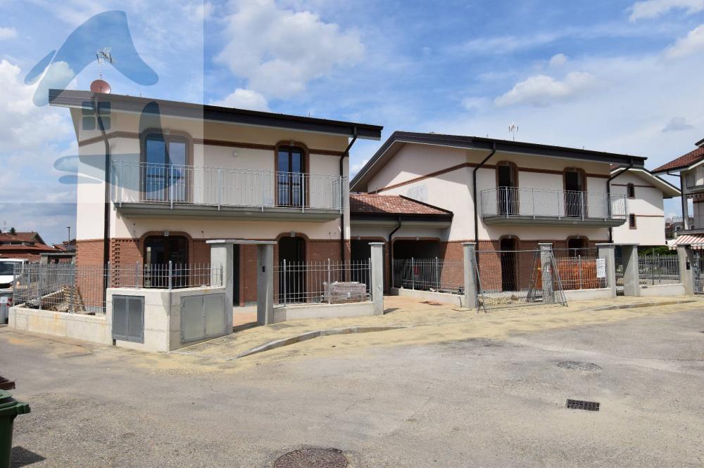 casa indipendente in vendita a La Loggia