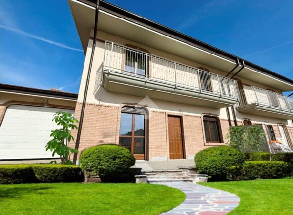 casa indipendente in vendita a La Loggia