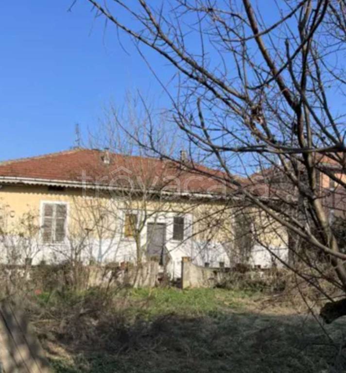 casa indipendente in vendita a La Loggia
