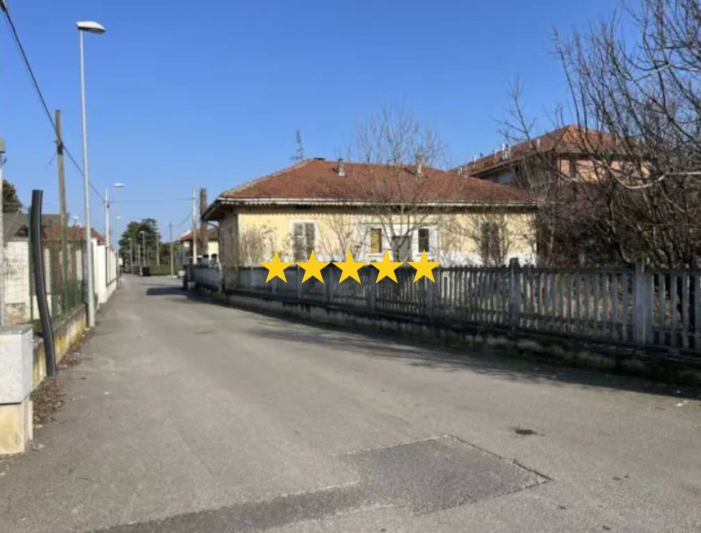 casa indipendente in vendita a La Loggia
