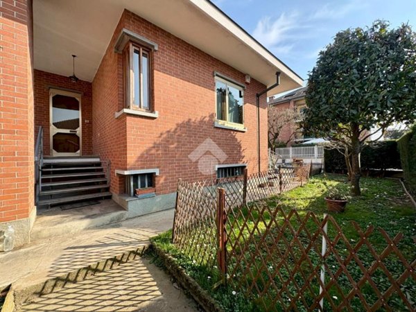 casa indipendente in vendita a La Loggia