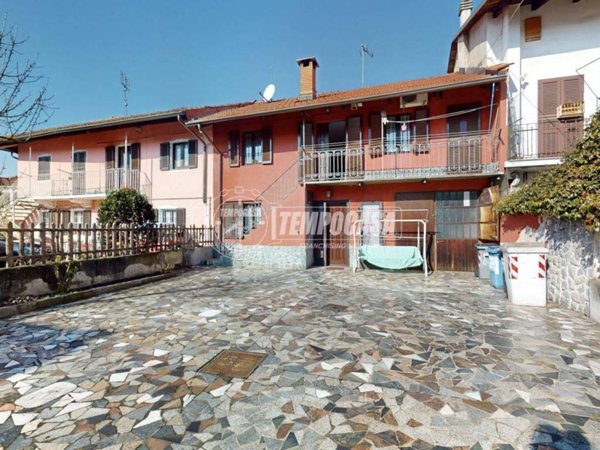 casa indipendente in vendita a La Loggia