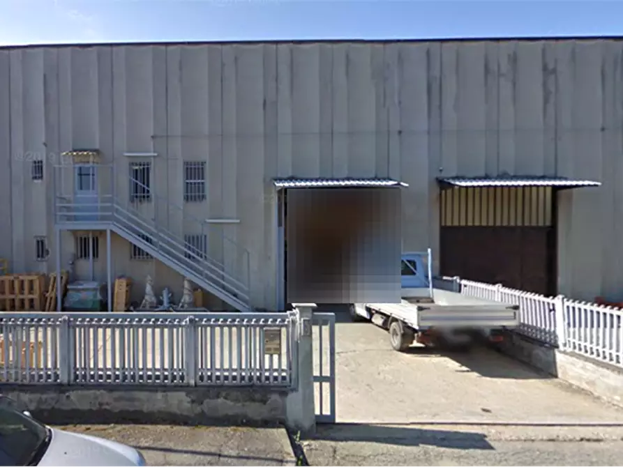 capannone in vendita a La Loggia