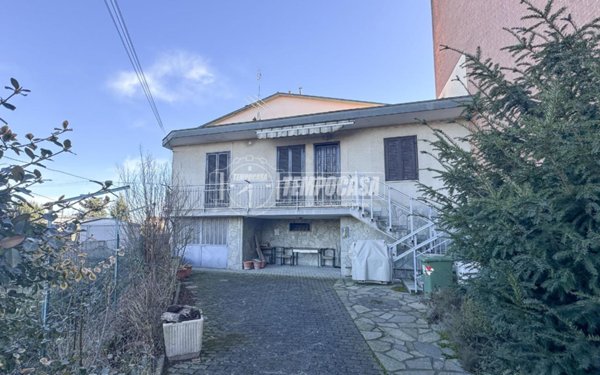 casa indipendente in vendita a La Loggia