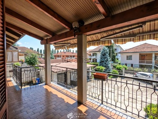 casa indipendente in vendita a La Loggia