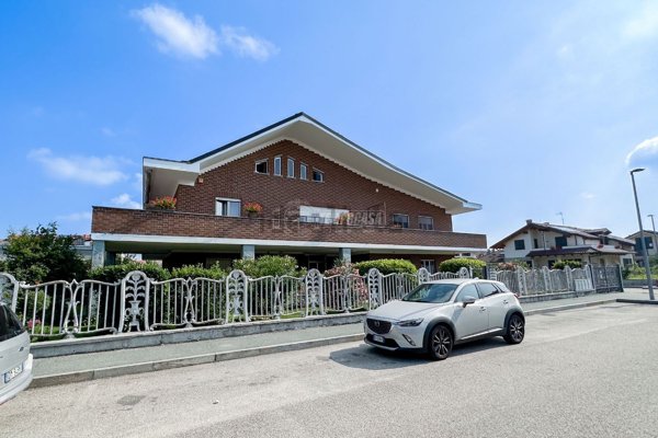 appartamento in vendita a La Loggia