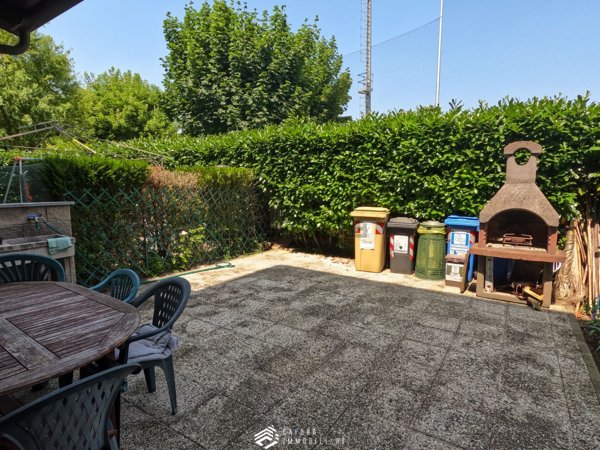 casa indipendente in vendita a La Loggia