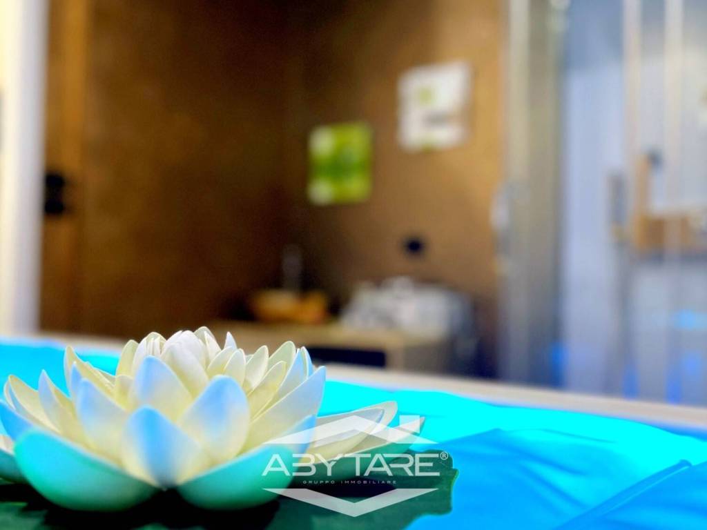 negozio in vendita a La Loggia