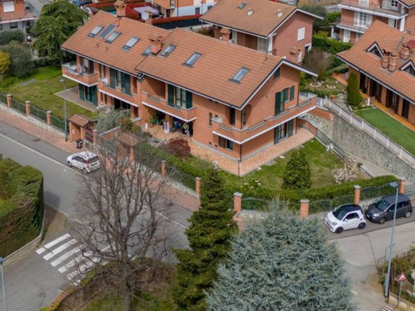 casa indipendente in vendita a La Loggia