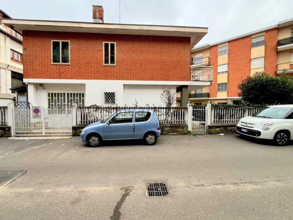 casa indipendente in vendita a La Loggia