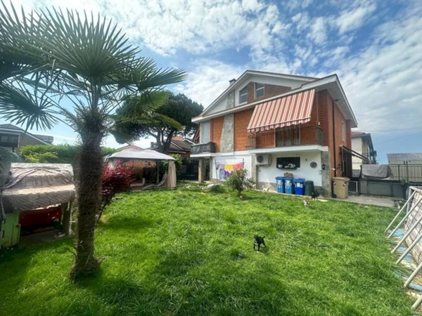 casa indipendente in vendita a La Loggia