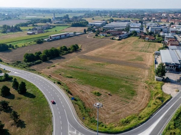 terreno agricolo in vendita a La Loggia