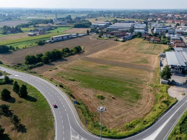 terreno agricolo in vendita a La Loggia