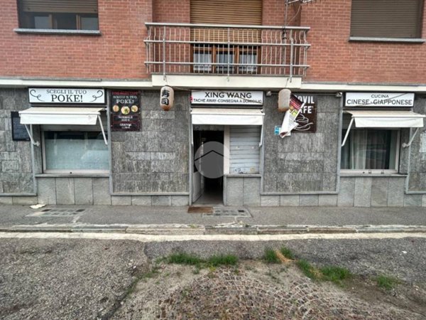 negozio in vendita a La Loggia
