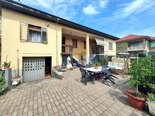 casa indipendente in vendita a La Loggia