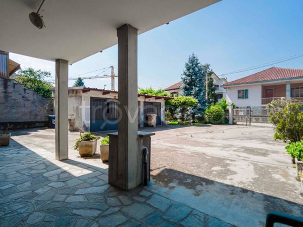 casa indipendente in vendita a La Loggia