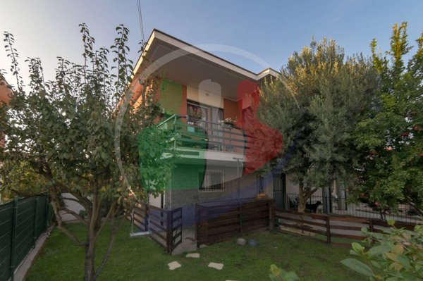 casa indipendente in vendita a La Loggia