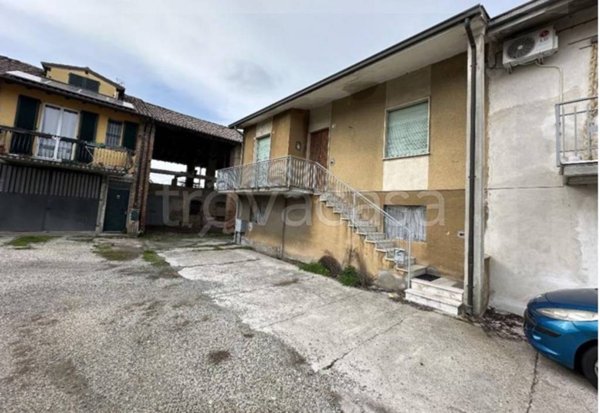 casa indipendente in vendita a Casatisma