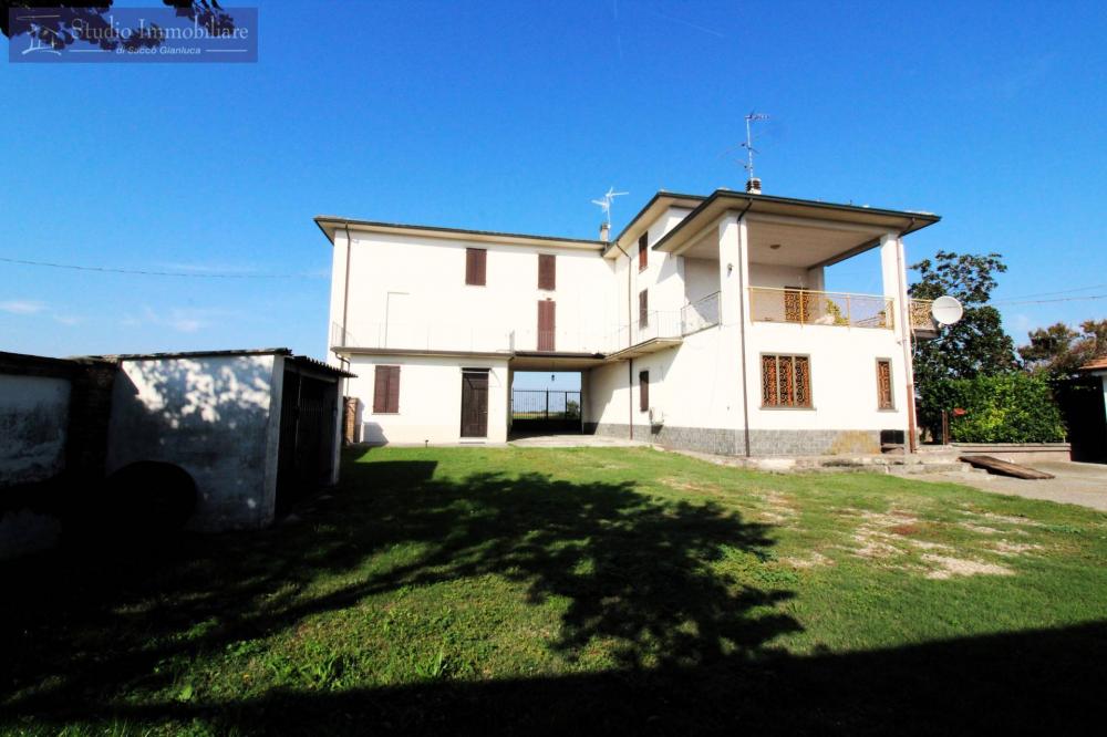casa indipendente in vendita a Casatisma