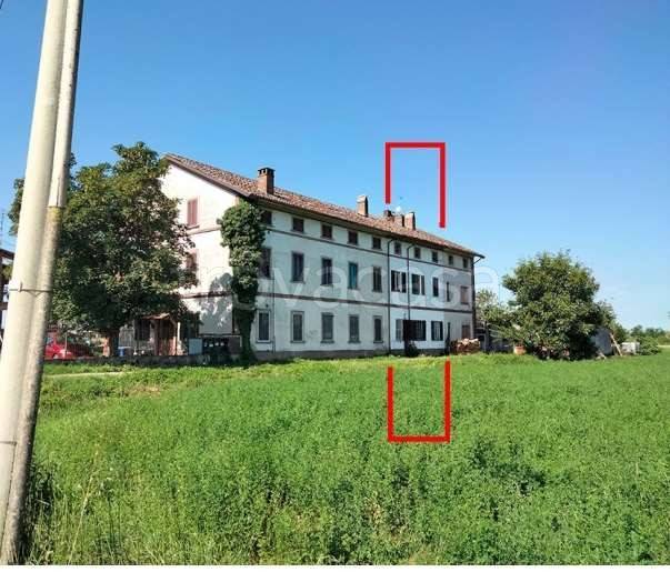 casa semindipendente in vendita a Casatisma