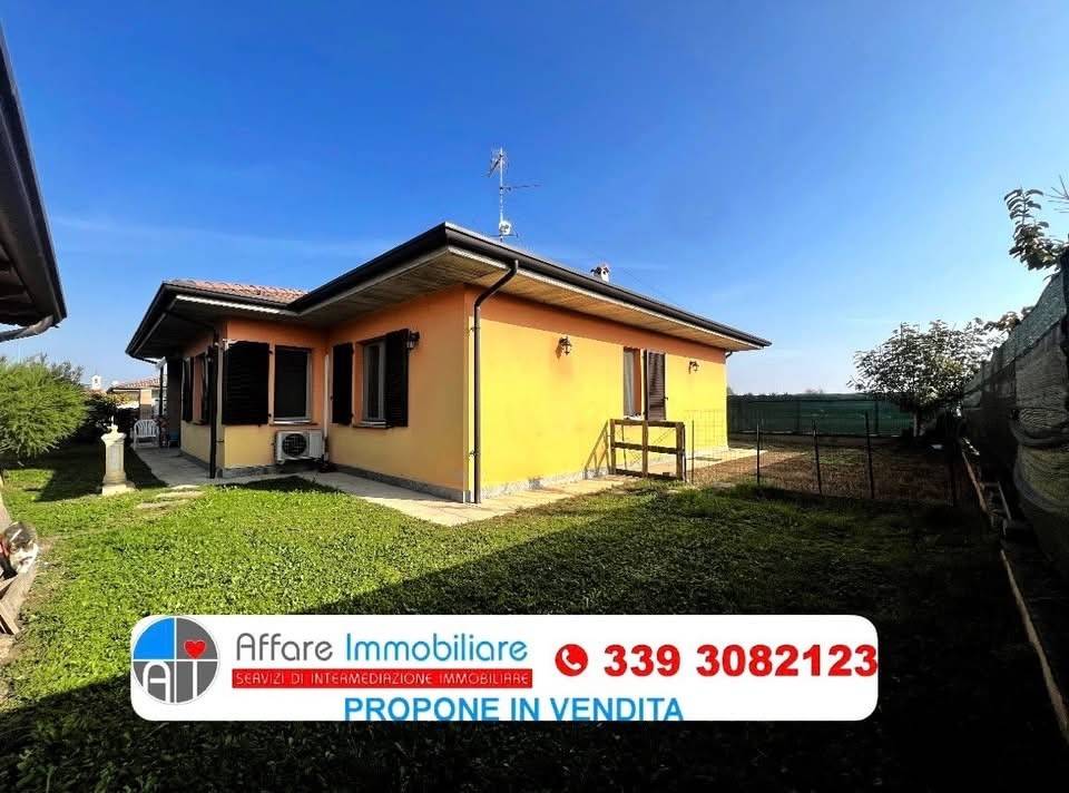 casa indipendente in vendita a Casatisma