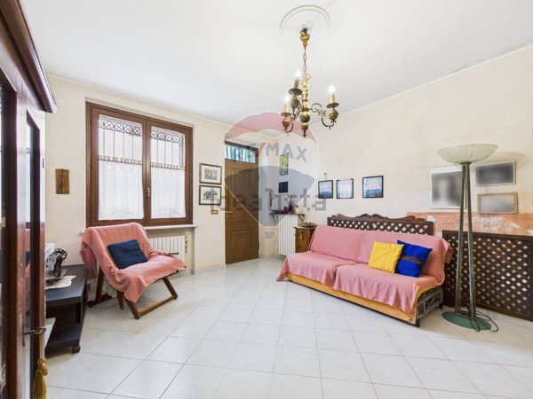 casa semindipendente in vendita a Casei Gerola